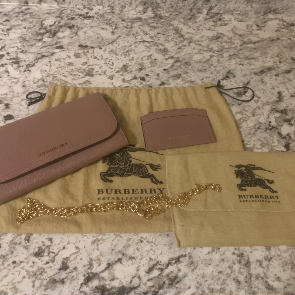 Authentic Burberry Dusty Rose Kenton Wallet Set - Picture 2 of 16